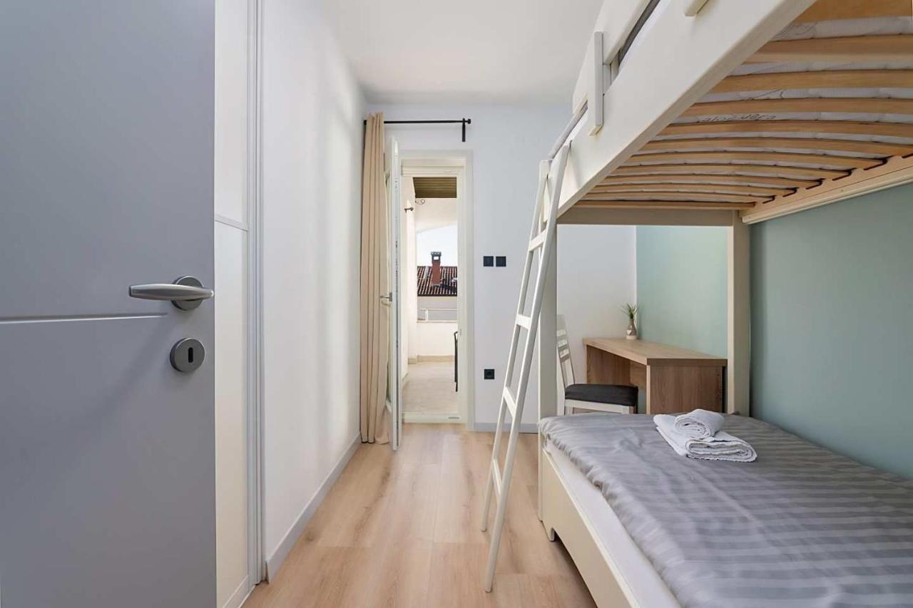 App Marina Apartment *